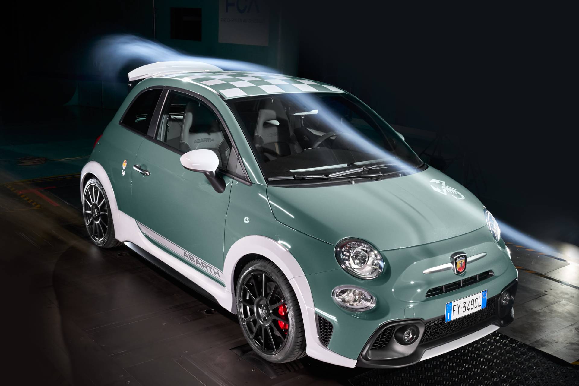 Abarth 695 edición especial 70 Aniversario