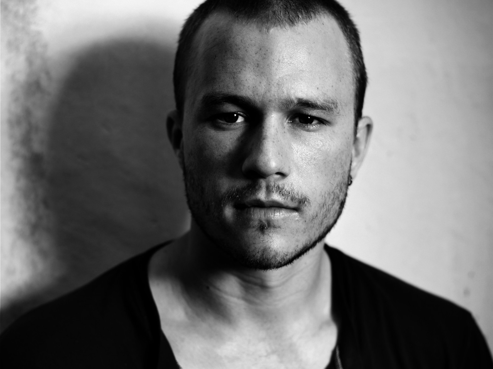 Хит леджер фото. Heath Ledger. Дэвид Леджер. Ефим Киселев.