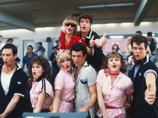 secuelas de grandes peliculas que no sabias ni que existian grease 2