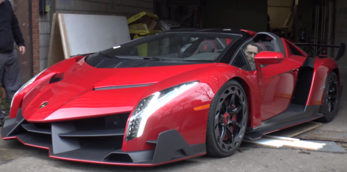 Cazado un Lamborghini Veneno Roadster -