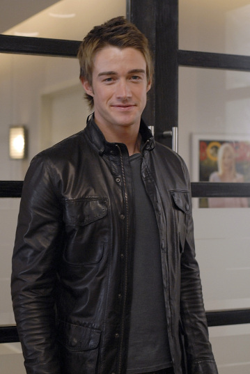 Robert Buckley