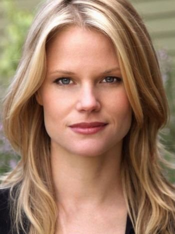 joelle carter