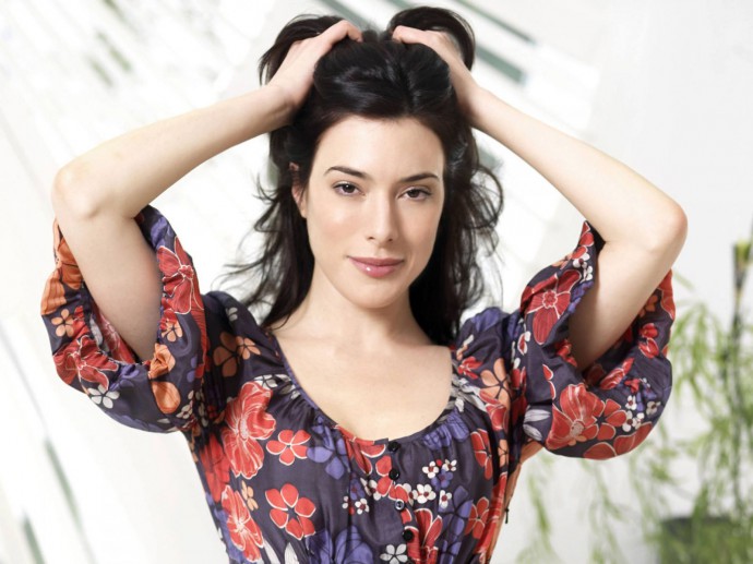 Next photo of Jaime Murray