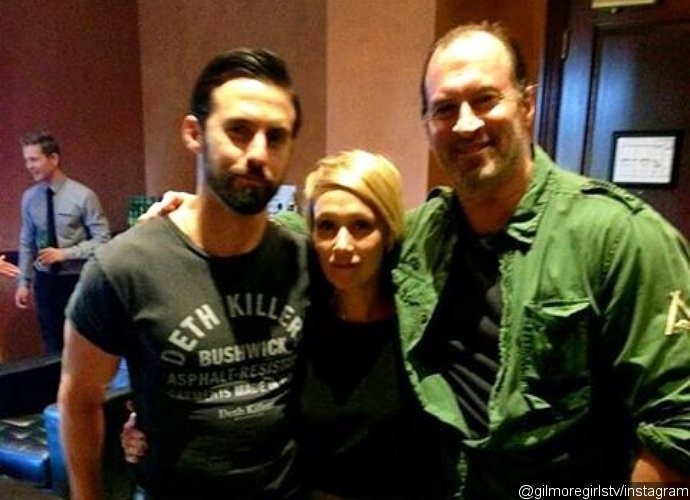 milo-ventimiglia-on-set-of-gilmore-girls-revival