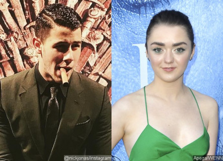 game-of-thrones-season-7-premiere-nick-jonas-maisie-williams