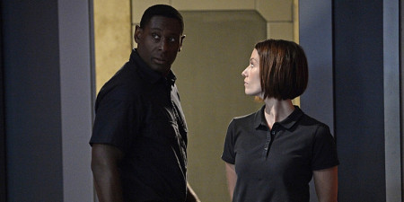 hank-henshaw-played-by-david-harewood-who-was-revealed-to-be-the-martian-manhunter