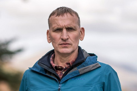 Christopher-Eccleston-as-Maurice-in-The-A-Word-816f519